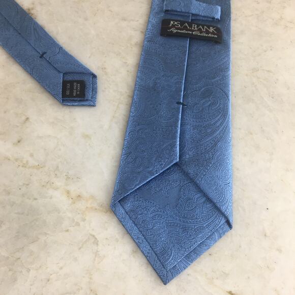 JoS. A. BANK BLUE TONE ON TONE ALL SILK NECKTIE - Picture 7 of 13